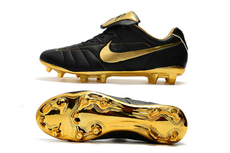 Nike Noir et Doré Tiempo Legend 7 R10 Elite